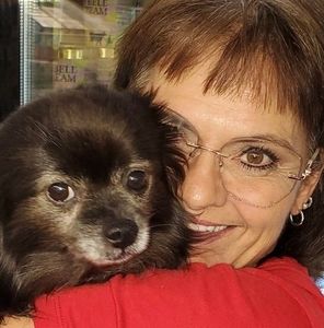 Meet your Posher, Dee dee